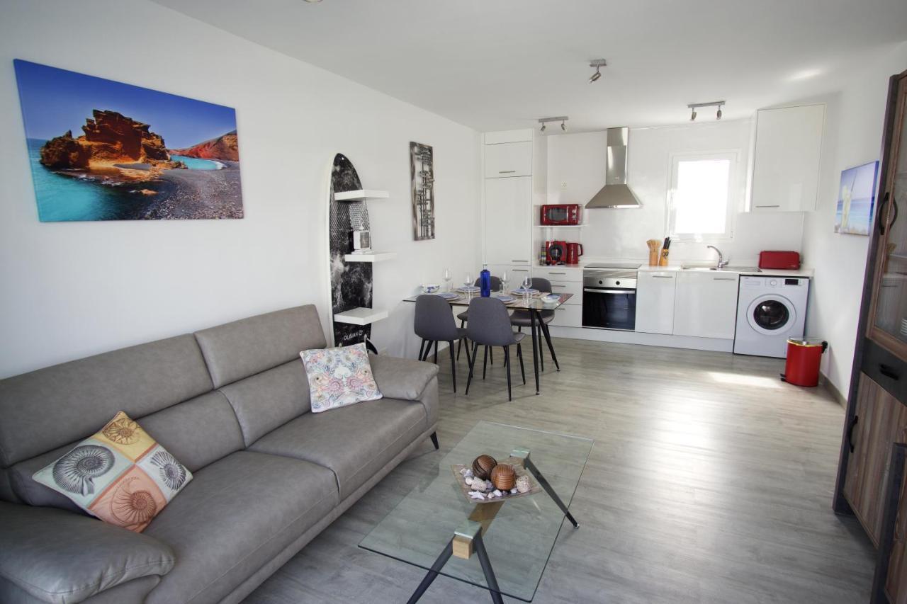 Apartment Cucharas Beach - Pool - Beach 2 Min - Free Ac & Wifi Costa Teguise Exterior foto