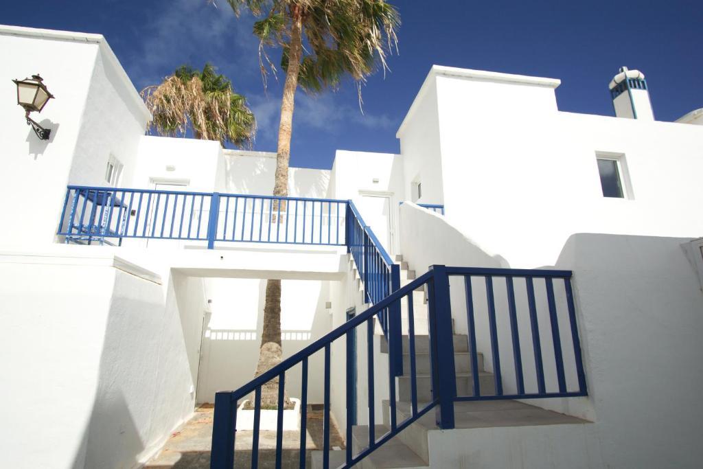 Apartment Cucharas Beach - Pool - Beach 2 Min - Free Ac & Wifi Costa Teguise Exterior foto